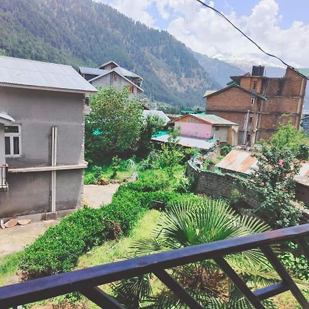Hotel Hadimba Regency ! Free 4 Wheeler Parking ! Mountain View Rooms ! Near Mall Road Manali المظهر الخارجي الصورة