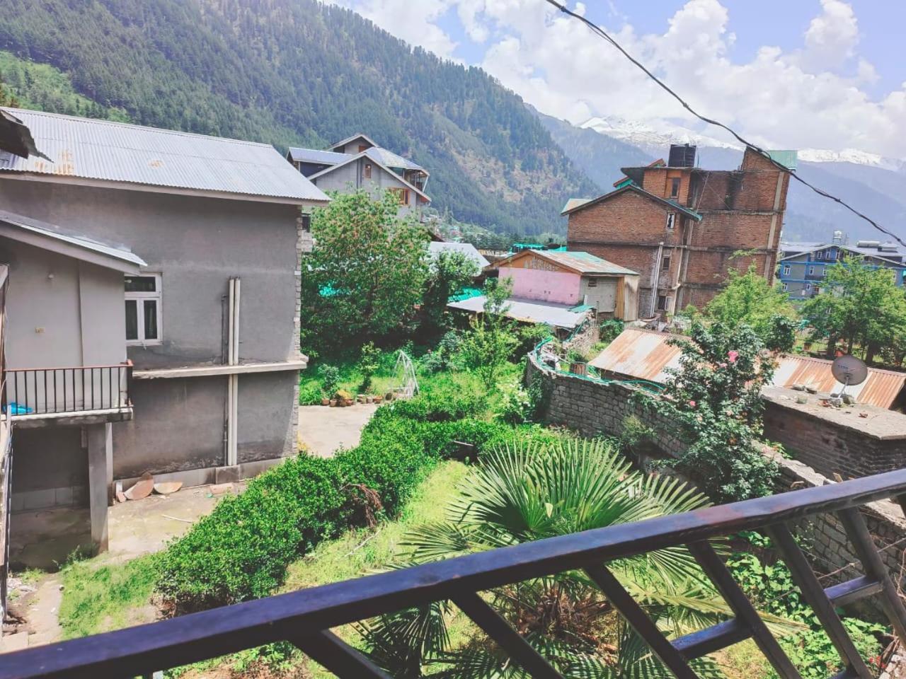 Hotel Hadimba Regency ! Free 4 Wheeler Parking ! Mountain View Rooms ! Near Mall Road Manali المظهر الخارجي الصورة
